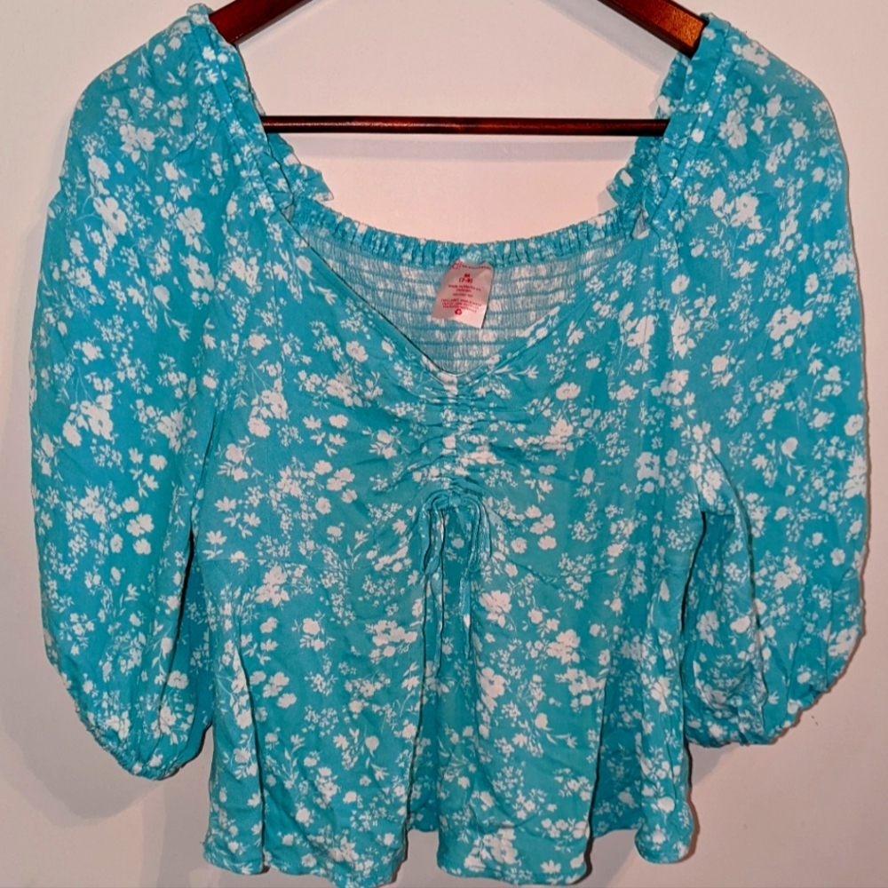 Blue flower Crop top
